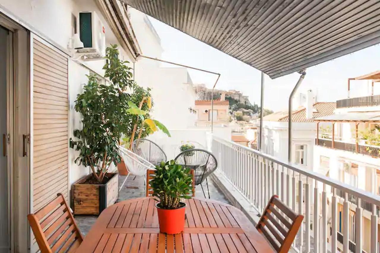 Ferienwohnung A Masterpiece In Plaka With Big Balcony And Acropolis View Athen Exterior foto