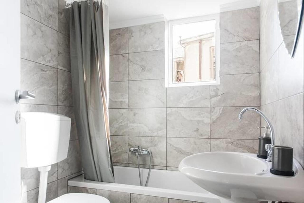 Ferienwohnung A Masterpiece In Plaka With Big Balcony And Acropolis View Athen Exterior foto